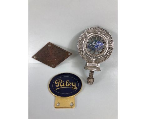 Riley motor interest, Royal Automobile Club Associates bar badge with enamel Riley motor club badge to the center , Frys Die 