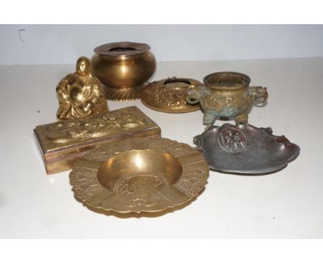 Collection of oriental items to include bronze/brass, cigarette case &amp; others 
