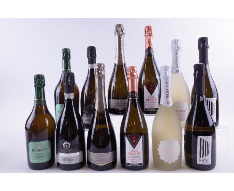 TWELVE BOTTLES ITALIAN SPARKLING WINERuggeri 2 x Quartese Brut NV; Tenuta di Colialbrigo 2 x Extra Dry NV; Salatin 2 x Extra 