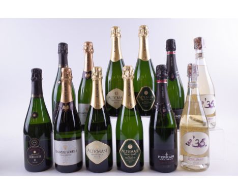 TWELVE BOTTLES ITALIAN SPARKLING WINEGuido Berlucchi 2 x '61 Brut Nature 2016; Cesarini Sforza Spumanti 2 x Le Premier Brut N