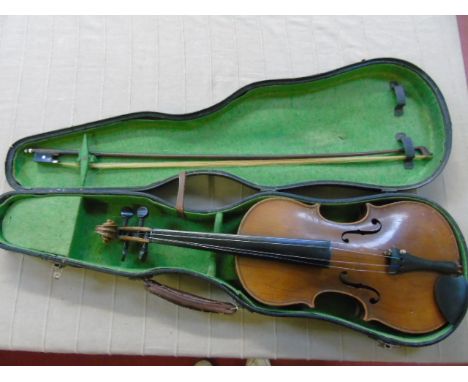 vintage wooden Cased violin with bow