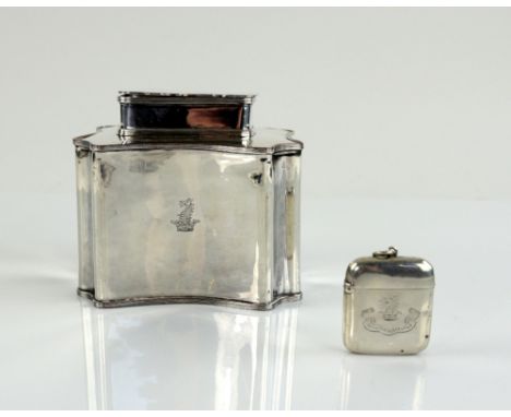 Silver vesta case, the rectangular body with crest engraving, 4.5 cm high, together with shaped square silver-plated caddy, 1