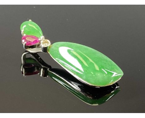 18CT WHITE GOLD JADEITE, RUBY &amp; DIAMOND SET PENDANT, 0.03ct round brilliant cut diamond, pear shape 0.23ct ruby and 2 x p