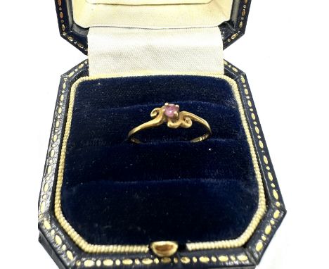 9ct gold vintage ruby set  ring (0.7g)