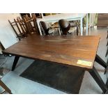 Table à diner bois massif exotique a / base écartée, fer 71 x 35"