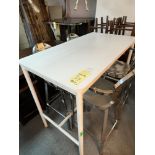 (2) Tables hautes blanches 51 x 26"- QUANTITÉ x PRIX MISÉ