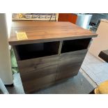 Belle Station de service / rebus - 2 portes 37 X 25 " x 36" H