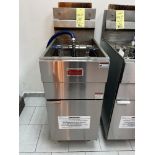 Belle Friteuse OMCAN gaz nat. # 46019 Double a/ 2 paniers et boyau gaz