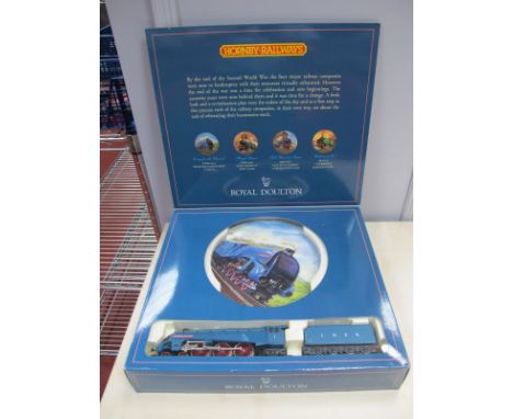 A Boxed Hornby "OO" Gauge Commemorative Edition Pack, of Locomotive and Royal Doulton Plate #R.649 Class A4 4-6-2 Locomotive 