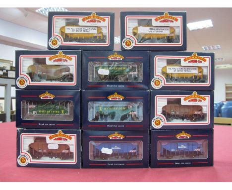 Eleven Boxed Bachmann Branch-Line "OO" Gauge Rolling Stock Bulk Grain Wagons, #33-125A 3S Tone Bulk Grain Wagon chocolate bro
