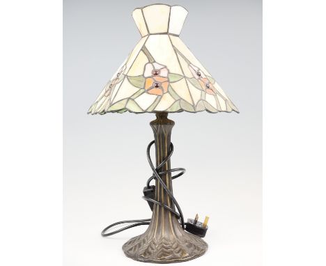 An Art Deco style table lamp, 47 cm