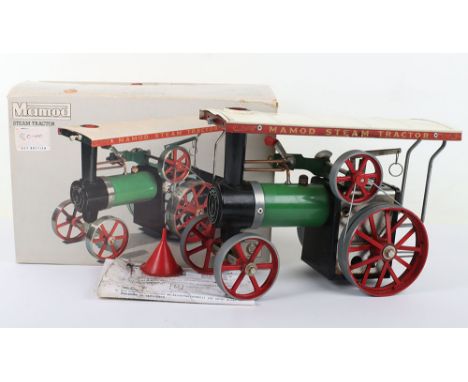 Mamod Boxed live Steam Tractor, complete with burner, steering rod, filler funnel, instruction leaflets, in very good used co