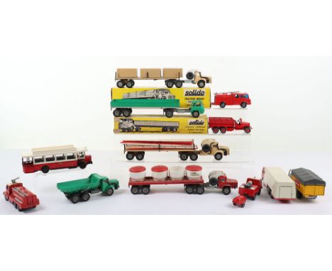 Quantity of Solido Commercial Vehicles, including boxed: 300 Tracteur Berliet TBO 300 CV, 302 Tracteur Willeme, unboxed Berli