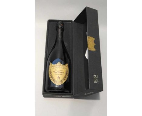   Dom Perignon Vintage  Dom Perignon Vintage   Champagne Cuvée, Moët Chandon, Jahrgang 1996, Inhalt 750 ml. In originaler Sch