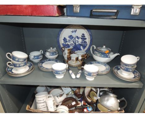 A part tea service by Wedgwood in the Blue Siam design