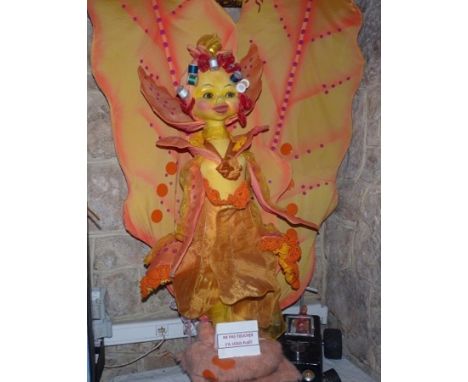 The Fairy  Beautiful automaton. Electrified window display automaton with 2 movements in good working condition (FR) Dimensio