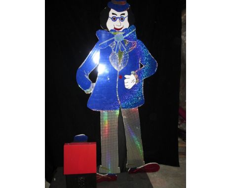 Cartoon character flat CIRK A PLA Francis Lara A circus made up of animated characters and dishes designed by Francis Lara Mu