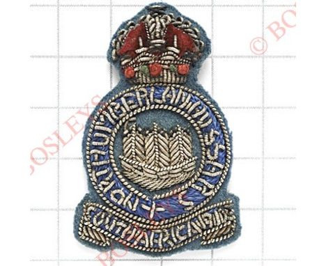Northumberland Hussars Officer’s / Senior NCO’s bullion cap badge.Silver wire crowned circlet resting on “South Africa 1900-2