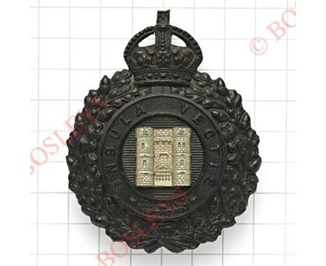 Isle of Wight Constabulary King’s Crown night police helmet plate.Blackened brass crowned oak wreath, “Insula Vectis” circlet