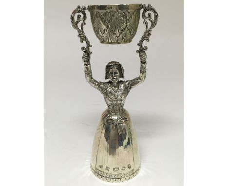 A silver wedding cup with Birmingham hallmarks, circa 1977. The approximate weight is 400g.