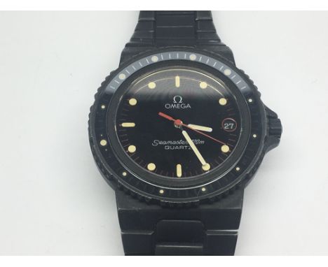 An unusual Gents Omega watch with ceramic strap Seamaster quartz.
