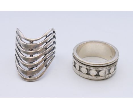 Two silver rings.