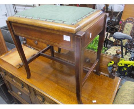An Edwardian mahogany piano stool, 21"h x 19 1/2"w 
