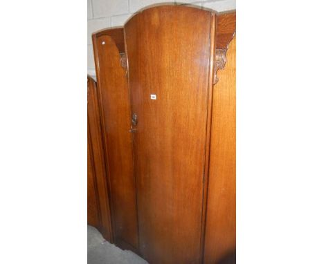 A 1930's wardrobe