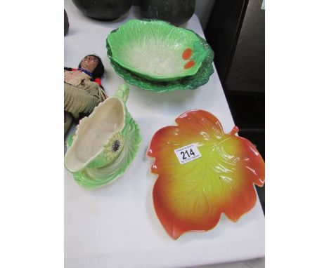 A Carltonware dish and other items