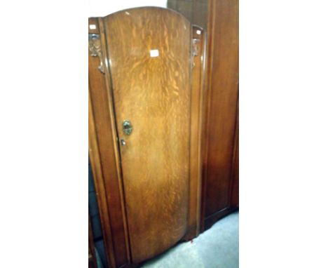 A 1930's wardrobe