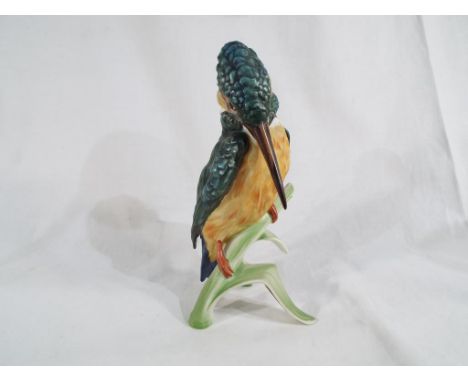 Goebel - a figurine depicting a Kingfisher, model no. CV128, 17 cm (high) - Est £20 - £30