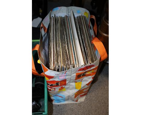 A BAG OF LP RECORDS TO INCLUDE BOB DYLAN, MEATLOAF, BEACH BOYS ETC. 