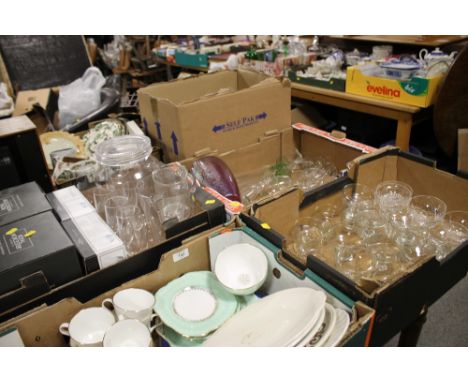 THREE TRAYS OF GLASSWARE TO INCLUDE BOXED ROYAL WORCESTER GRAND CHATEAU DRINKING GLASSES  