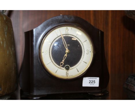 A VINTAGE BAKE LITE SMITHS MANTLE CLOCK