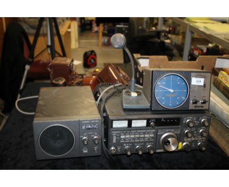 A YAESU FT-726R TRANSCEIVER TOGETHER WITH A YAESU SP767 SPEAKER, G 400 RC CONTROLLER AND A YAESU YD148 MICROPHONE (4)