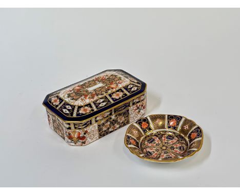 A Royal Crown Derby Imari pattern small trinket dish and a Royal Crown Derby for Tiffany &amp; Co New York  Imari pattern box