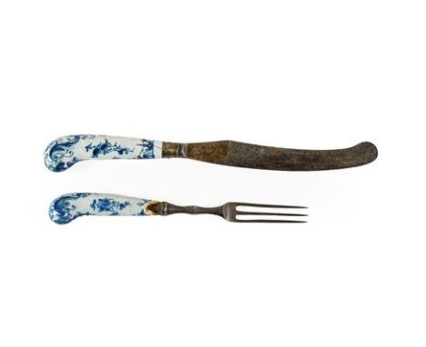 A Pair of Worcester Porcelain Cutlery Handles, circa 1765, painted in underglaze blue with the Knife Handle Formal Daisy patt
