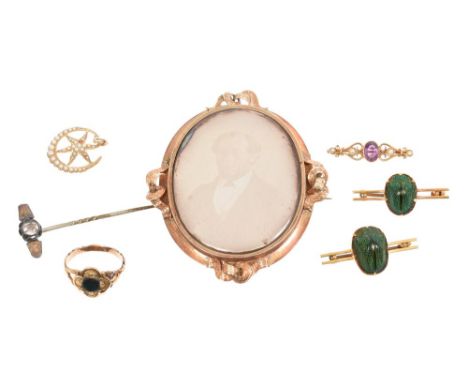 Group antique jewellery - to include a Victorian daguerreotype portrait brooch, two Victorian scarab beetle brooches, antique