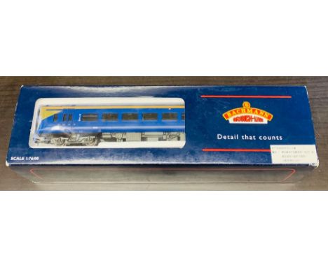Bachmann OO Gauge 31-505 First North Western 2x Car DMU Boxed