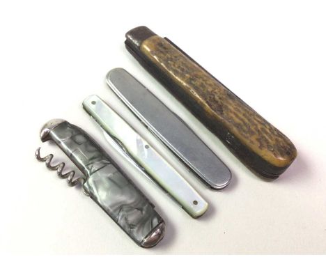 GROUP OF VINTAGE PEN KNIVES, including one modelled in the form of a fish, a horn example formed as a bird, also a meerschaum