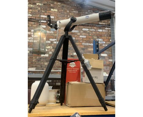 A JESSOP TELESCOPE ON TRIPOD STAND 