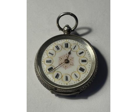 A MARKED 935 SILVER FOB WATCH WITH A WHITE ENAMEL DECORATIVE FACE AND ROMAN NUMERALS 