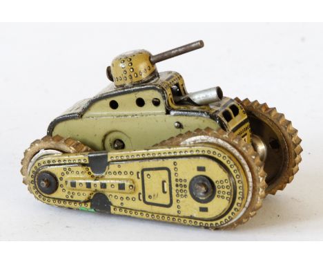 A small German tinplate clockwork tank by Gama
With detailed tin printing and rubber tracks - DRGM mark beneath and T56 to fr