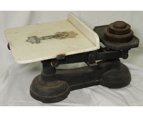 BUTTER SCALES & WEIGHTS & C.I. TRIVET  