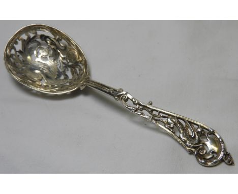 FRENCH SILVER CADDY SPOON WITH PIERCED DECORATION + STRIKE MARK TO BOWL 26.84g 
