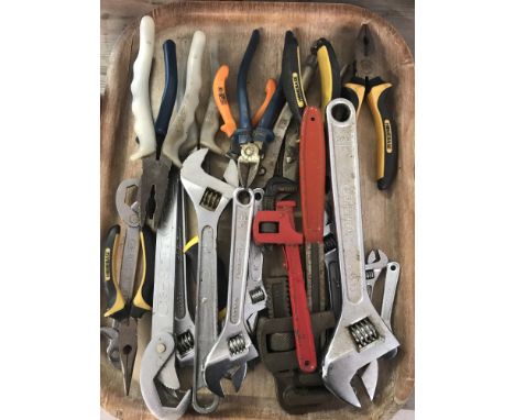 A quantity of vintage and modern pliers and adjustable wrenchers.  To include: Draper and Lucas. 