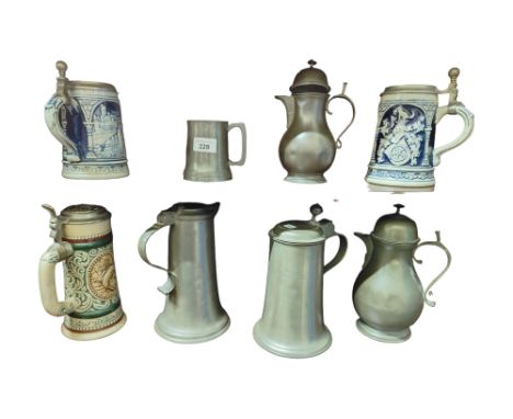 SHELF LOT OF BEER STEINS 