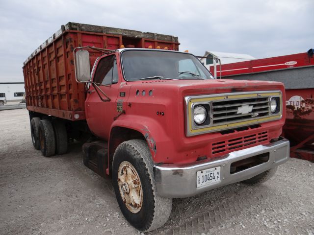 1977 Chevy Grain Truck Tandem Axle, Title in the Office