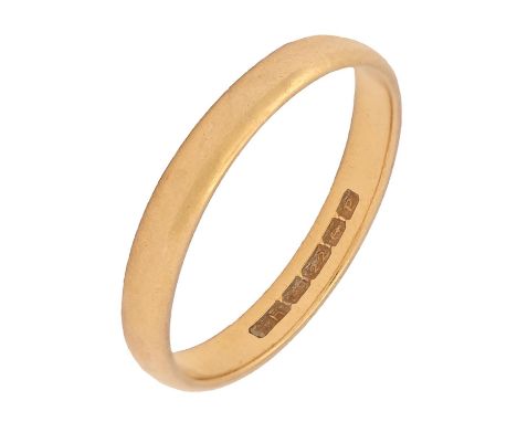 A 22ct gold wedding ring, 2.9g, size L  Light scratches