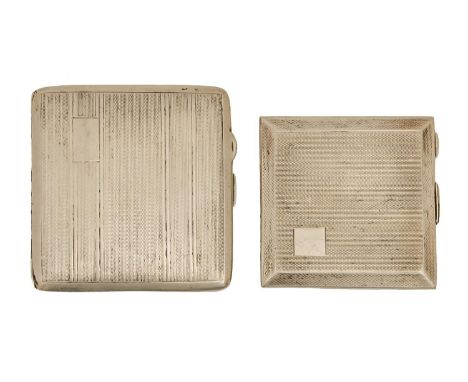 A George VI silver cigarette case, 78 x 83mm, by John Rose, Birmingham 1946 and a silver compact, 5oz 8dwt (2)  Good conditio